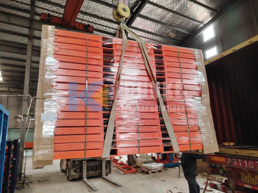 consolidation-supplier-factory-loading